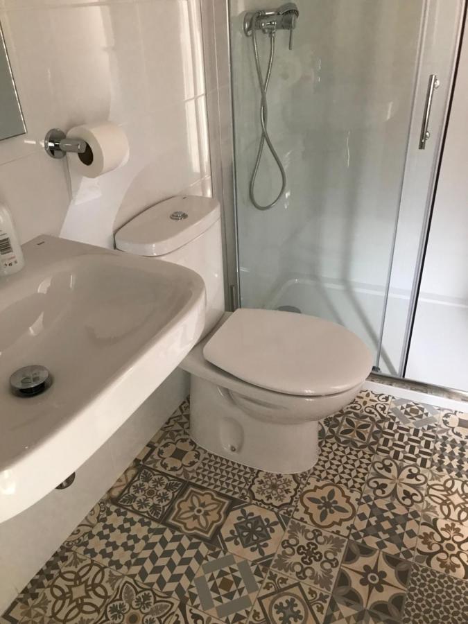 Hostal Casiano Camarasa Extérieur photo