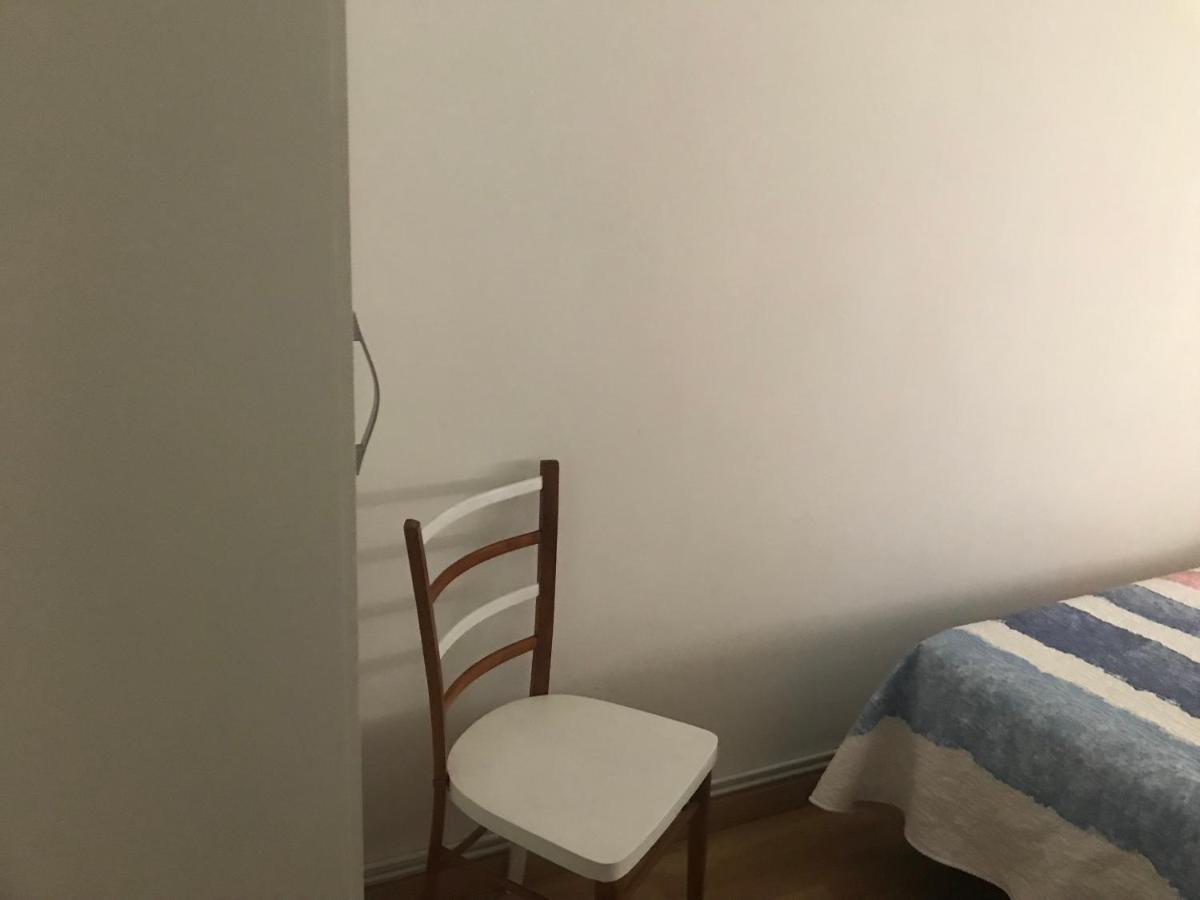 Hostal Casiano Camarasa Extérieur photo