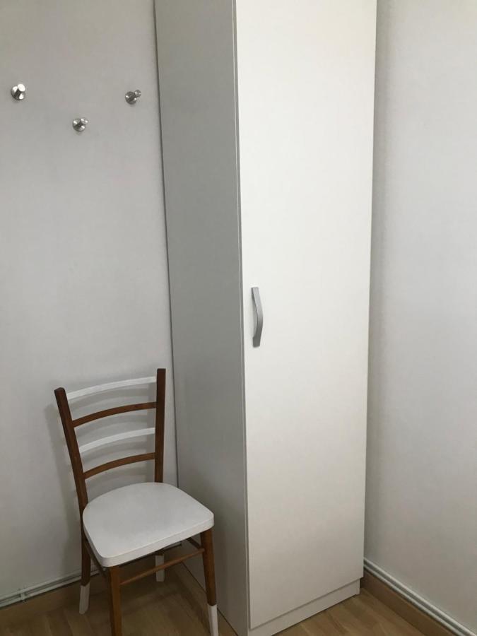 Hostal Casiano Camarasa Extérieur photo